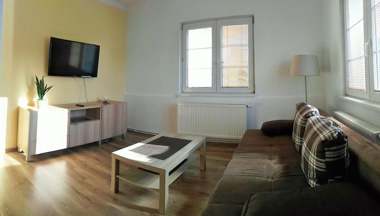 Penzion Exotic Ostrava Luaran gambar