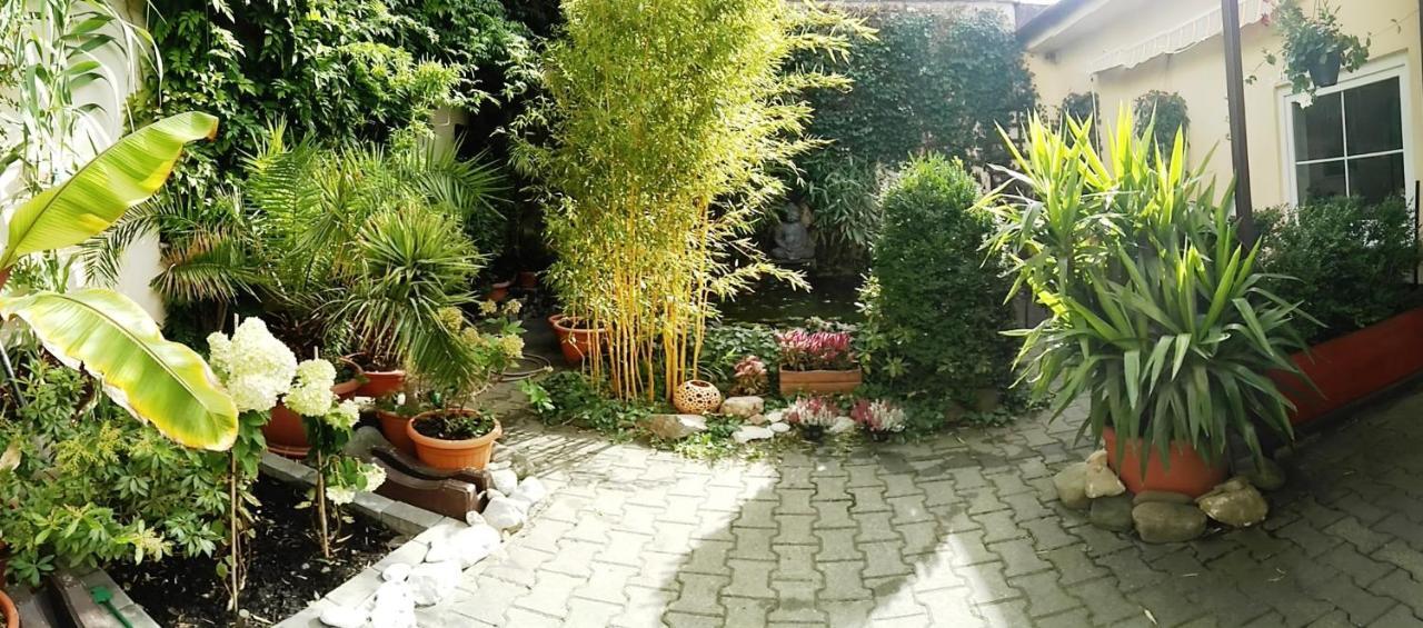 Penzion Exotic Ostrava Luaran gambar